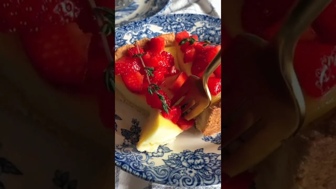 Strawberry 🍓 Egg Bread 🥪 #shorts #shortsfeed