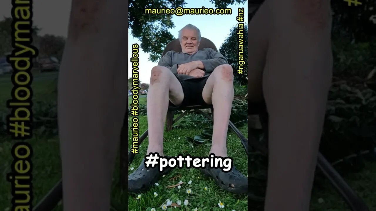 #maurieo #shorts POTTERING