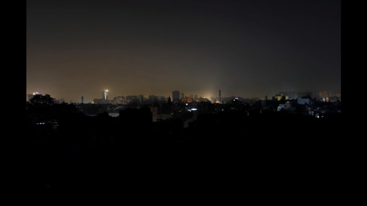 Much of Pakistan Loses Power in Massive Blackout