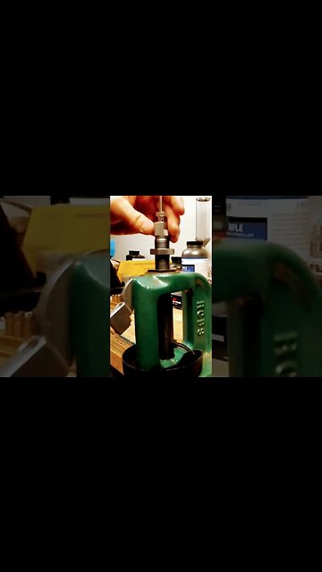 Just Touch The Shell Holder And Add A Slight Cam Over👍