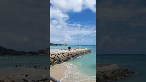 wakiki Beach ⛱️ #hawaii #travel #explore #beach #shorts