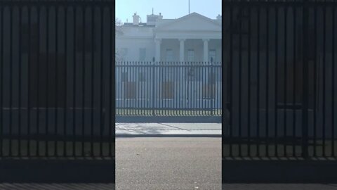 1/11/22 Nancy Drew in DC- Live Video 2- Strange Wall still being Built at the WH around the Fountain