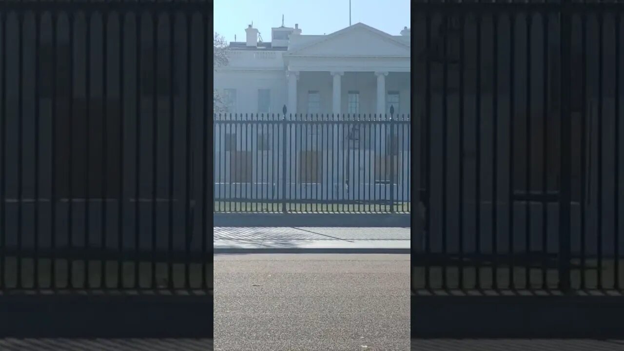 1/11/22 Nancy Drew in DC- Live Video 2- Strange Wall still being Built at the WH around the Fountain