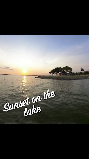 360 Sunset on the lake