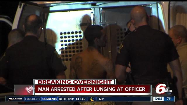 VIDEO: Suspect lunges toward deputies after arrest