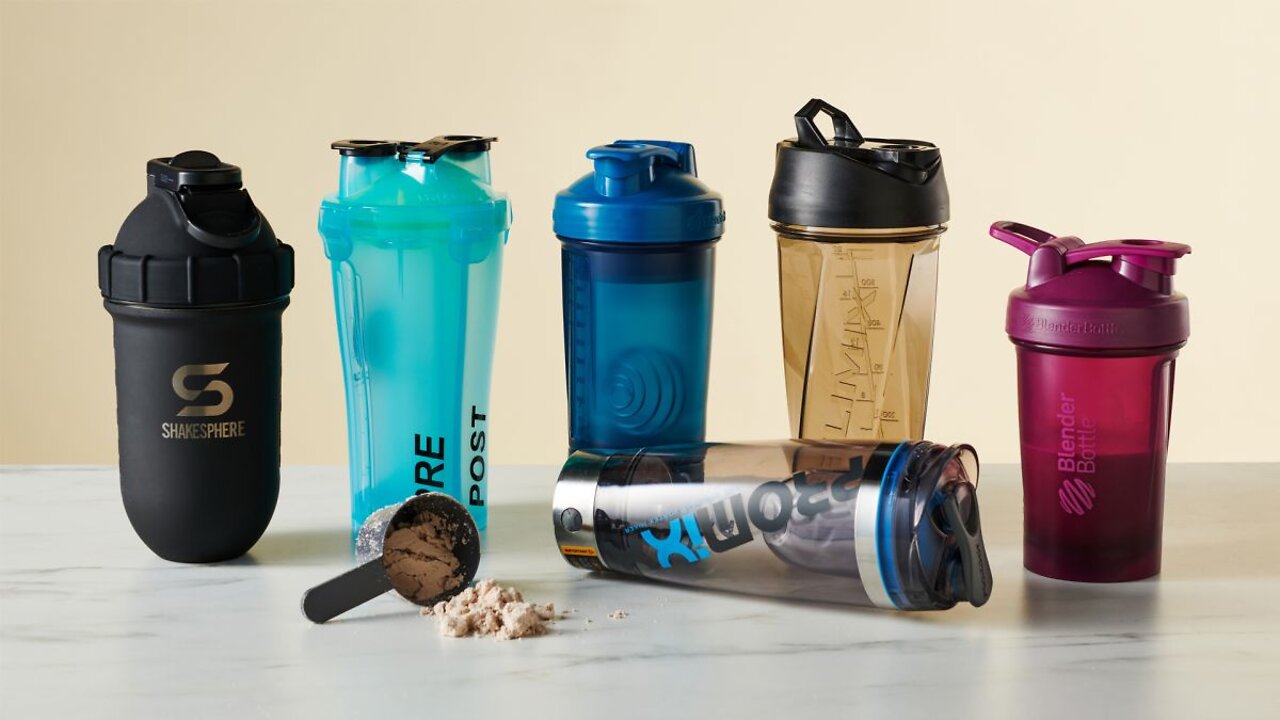 Blenderbottle Classic V2 Shaker Bottle Review 2022