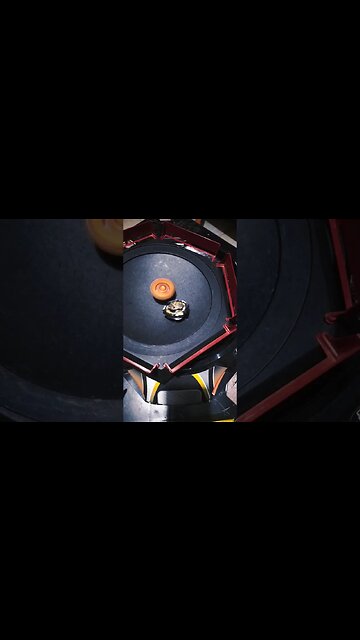 batalha de beyblade (ele não controla seu poder) #batalhadebeyblade #beyblade #beybladeburst