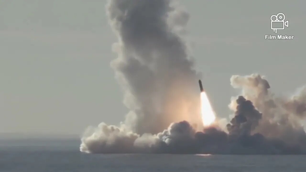 Russian Delta-class submarine fired salvo of Sineva ballistic missiles on drill in the Northern Sea