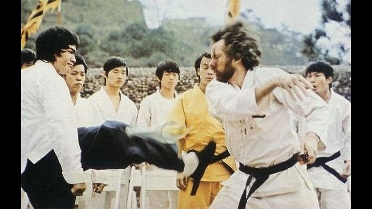 Cross kick Studio Films Bruce Lee Front kick Enter the Dragon