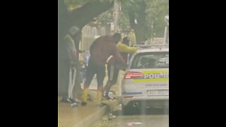 Kempton Park SAPS members seen taking money from men