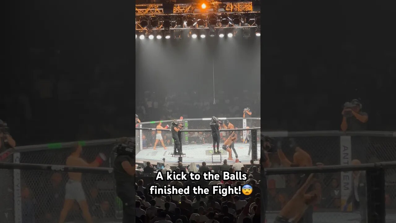 UFC Fight Ends Because of a Kick to The Balls😨