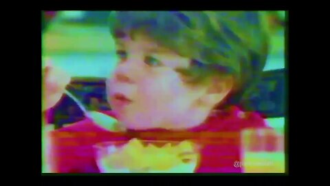 "Hey Mikey, He likes it!" Life Cereal Commercial with Fisher Price Rebate (1986)