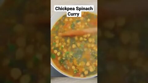 15 Minute Chickpea Spinach Curry