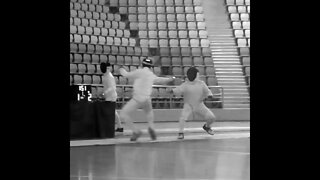 Epee Fencing - Using Footwork to Avoid a Touch and Score!