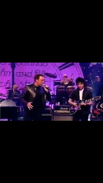 Jeff Beck (RIP) & Tom Jones : Be-Bop-A-Lula - Live #shorts