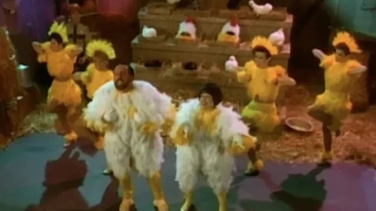 Ray Stevens - "Ain't Nobody Here But Us Chickens"