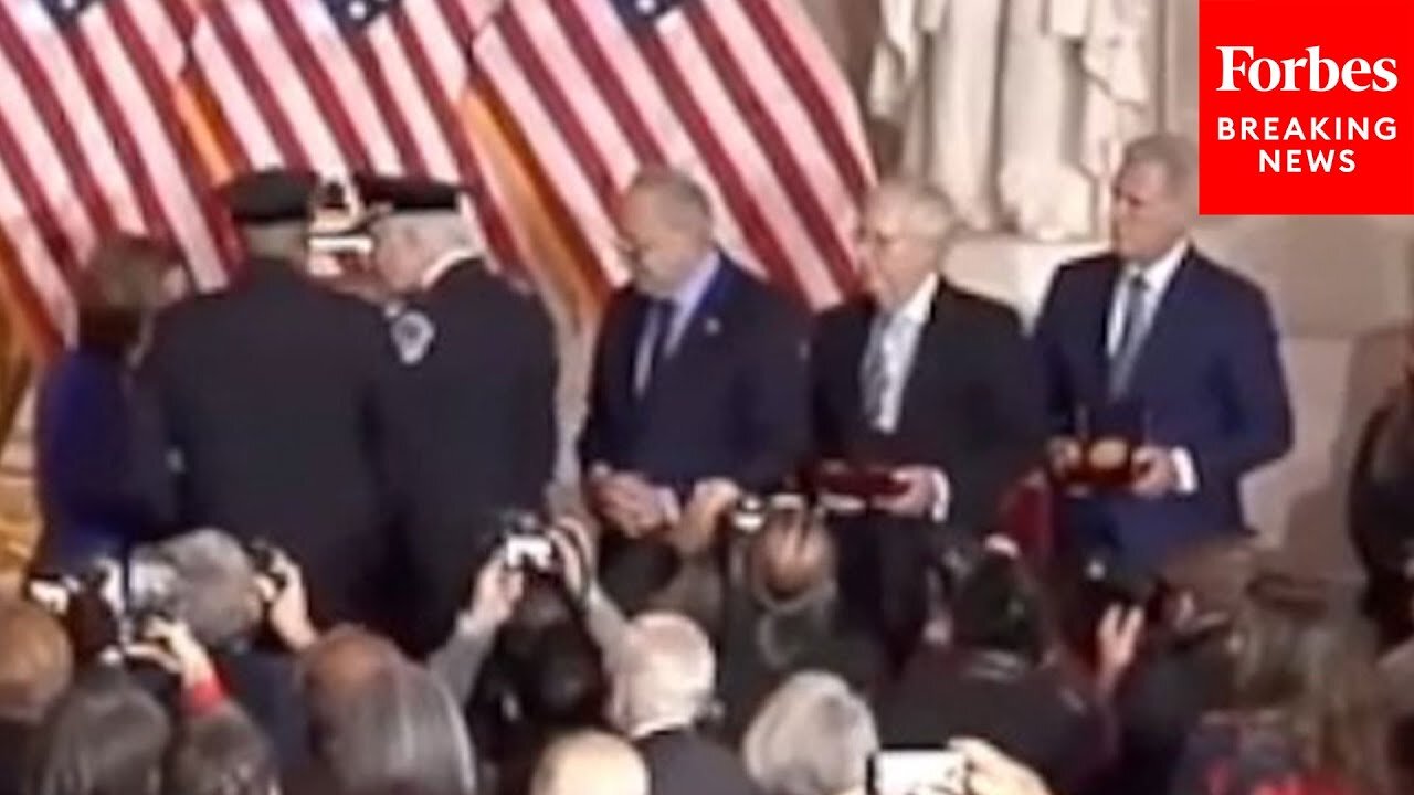 VIRAL MOMENT: Republicans Snubbed By Recipients Of Congressional Gold Medals