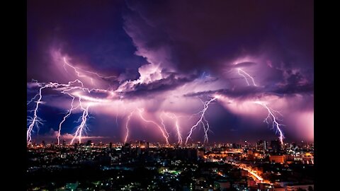 Most impressive lightning strikes ever recorded ⚡