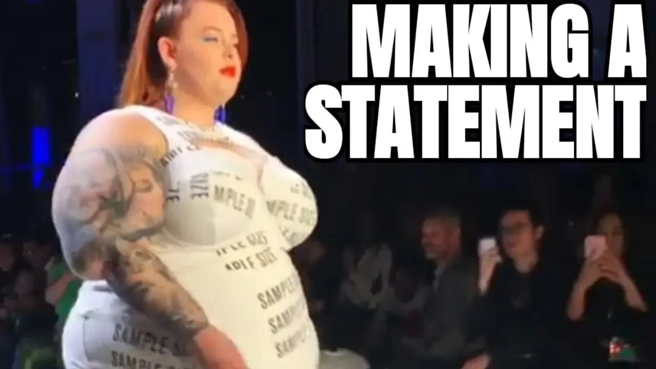 Tess Holliday Walks New York Fashion Week and Makes a Statement