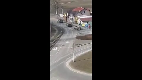 ★★★ Video of Russian column in Bucha