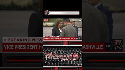 Kamala greets all of her supporter at the airport in Nashville