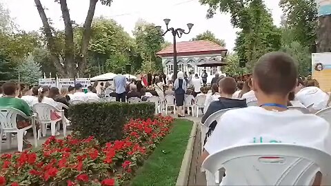 Evidențierea 37:22 – 42:22 de la Jonathan Jackson Identitate virtuală versus identitate reală