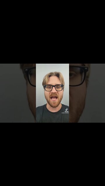 Female comedian. Is that not an oxymoron 😀😀😀