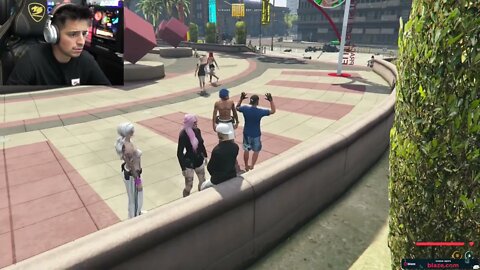 Dylan ficou sem jeito com a amiga da Lyona na praça | GTA RP - CDA