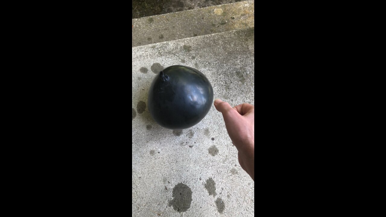 Jiggly water balloon DROPPED!!