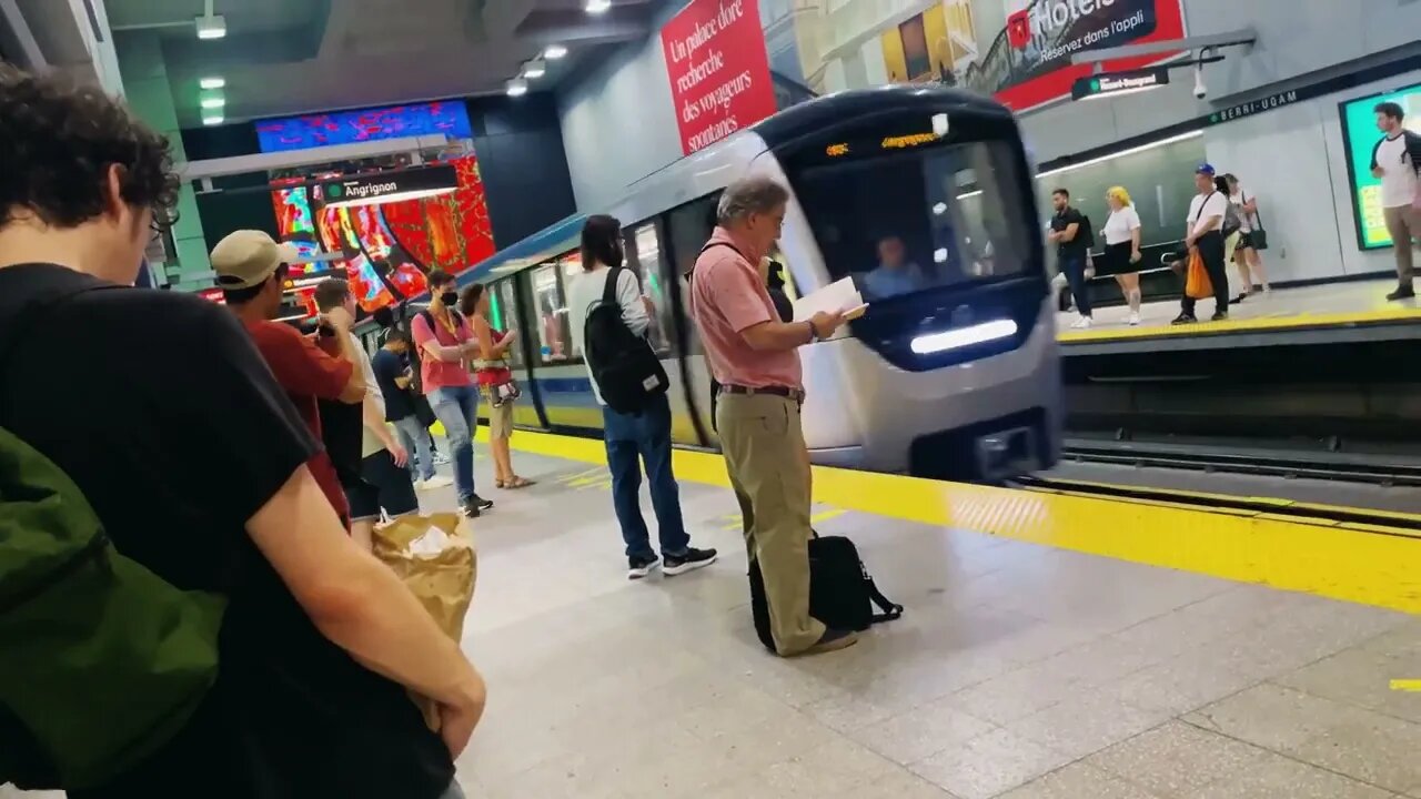 Beri UQAM MontreaL Metro