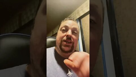 Theo Von Takes Pic & Nuts Hanging Out 🤣