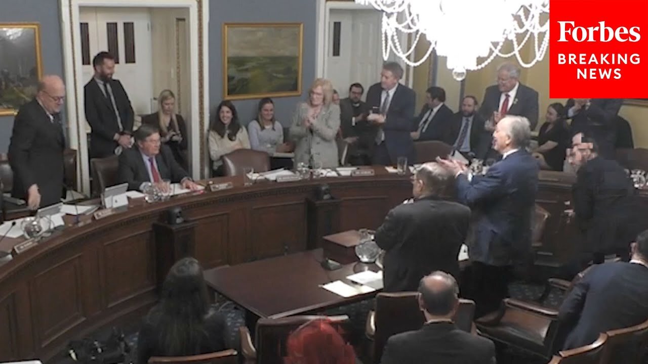 Retiring Rep. Michael Burgess Receives Standing Ovation From House Rules Committee