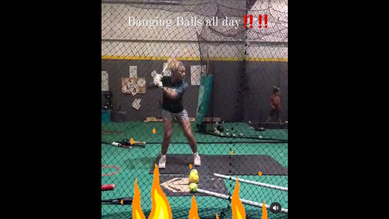Proper hitting swing example