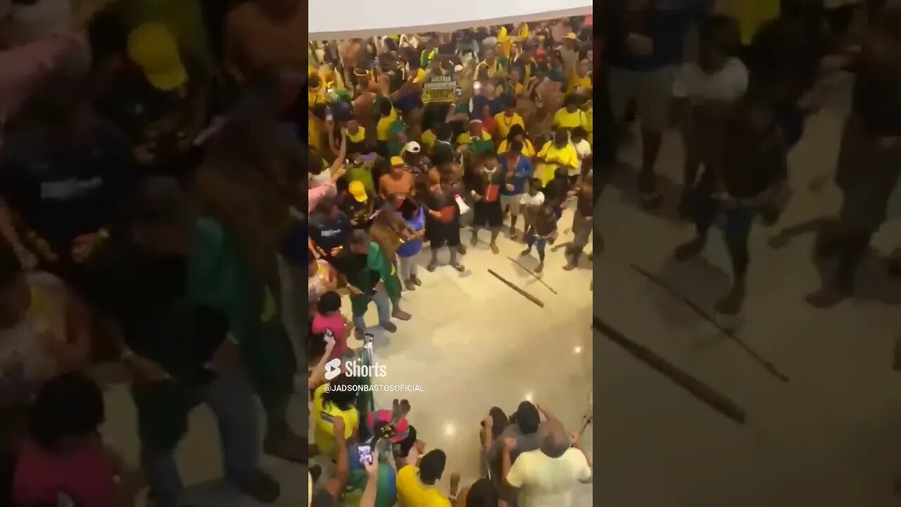 Índios dando show de patriotismo