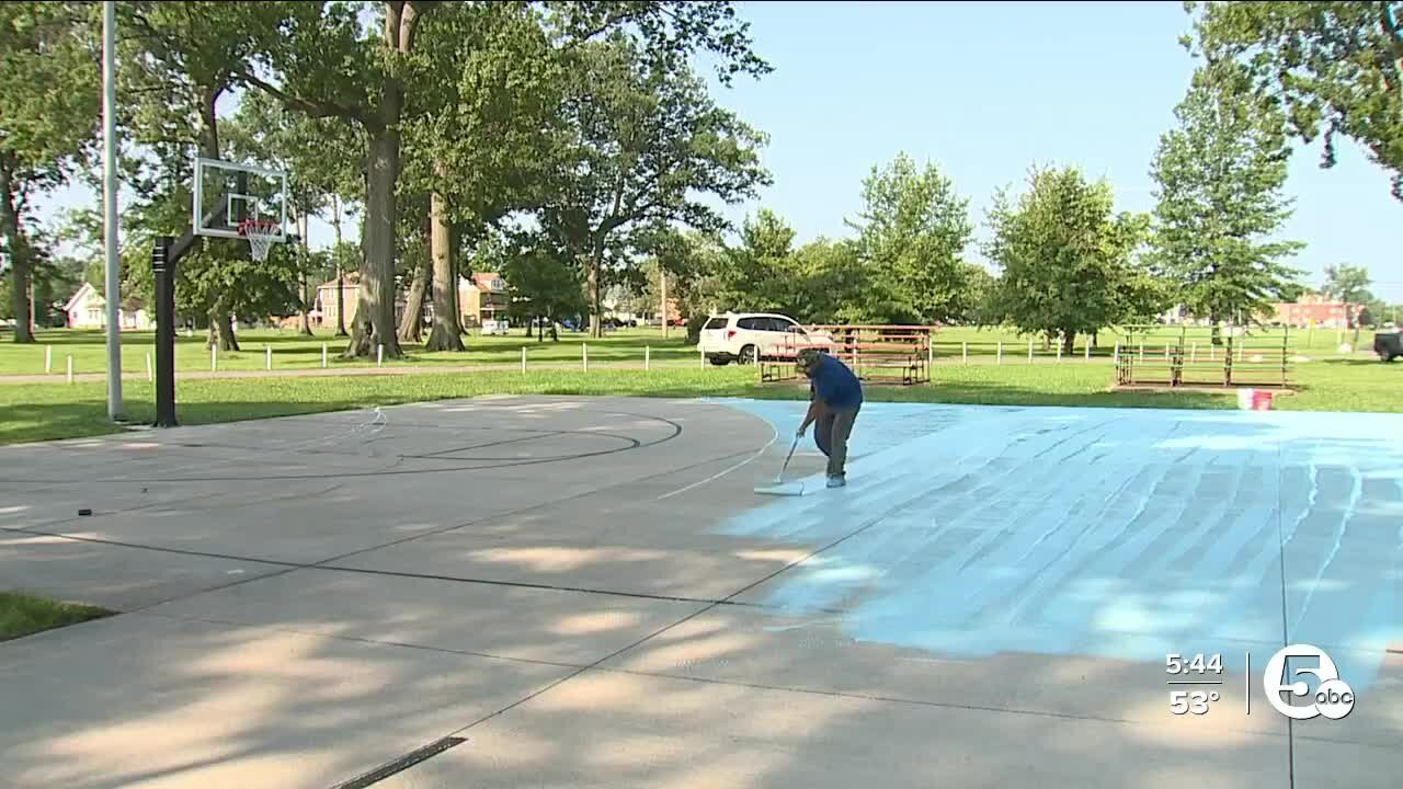 Lorain natives beautify community basketball court with help of West LA artist