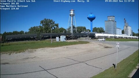 NB Manifest with UP 1982 at Manly, IA on September 4, 2022 #steelhighway