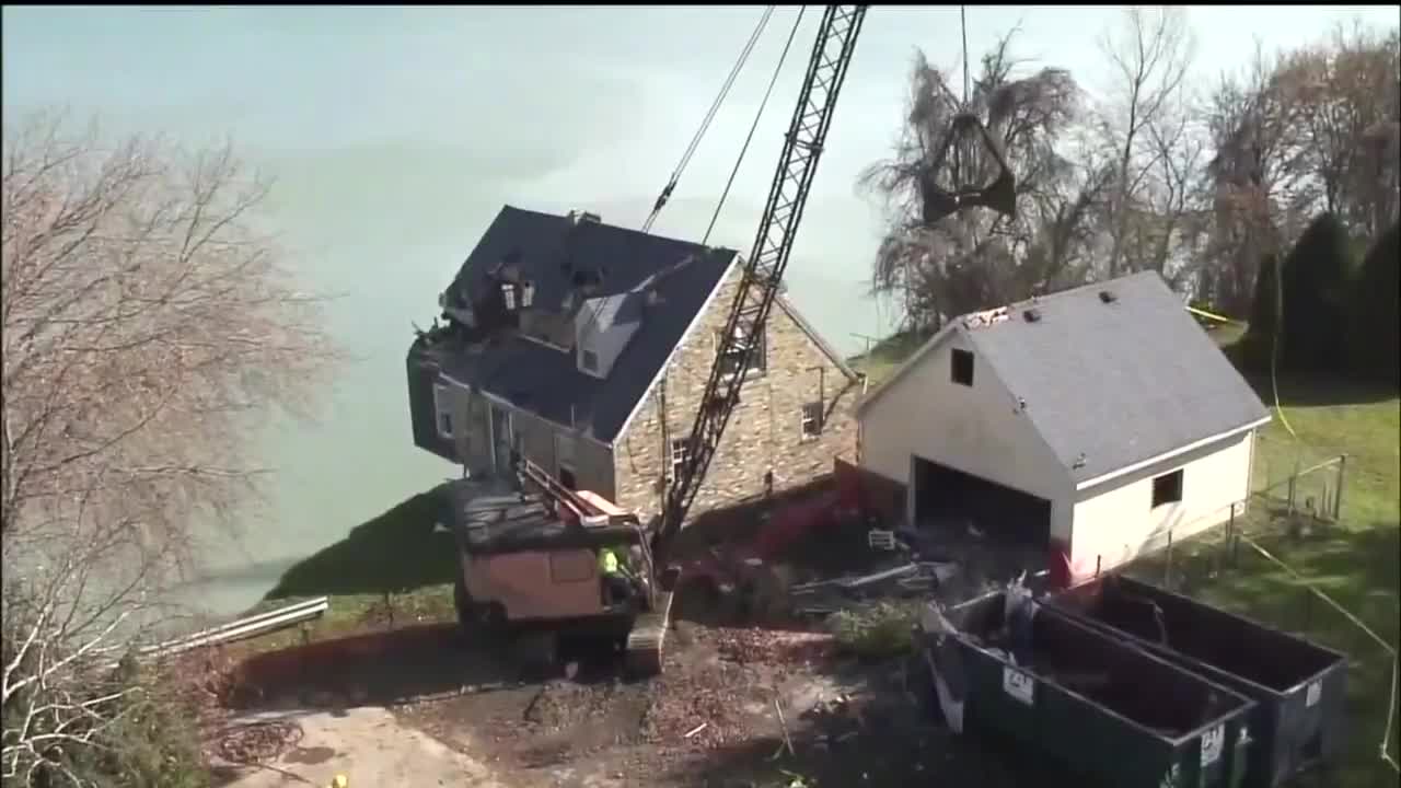 'It was all gone.' Erosion along Lake Huron wrecking havoc for residents, businesses