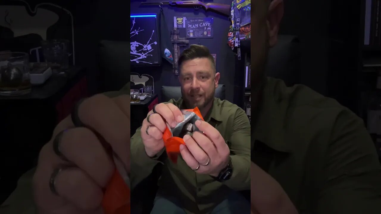 Cigars in ziplock bags??? #cigarshowtim #tobaccotalkmedia #cigars #shorts #reels #youtubeshorts