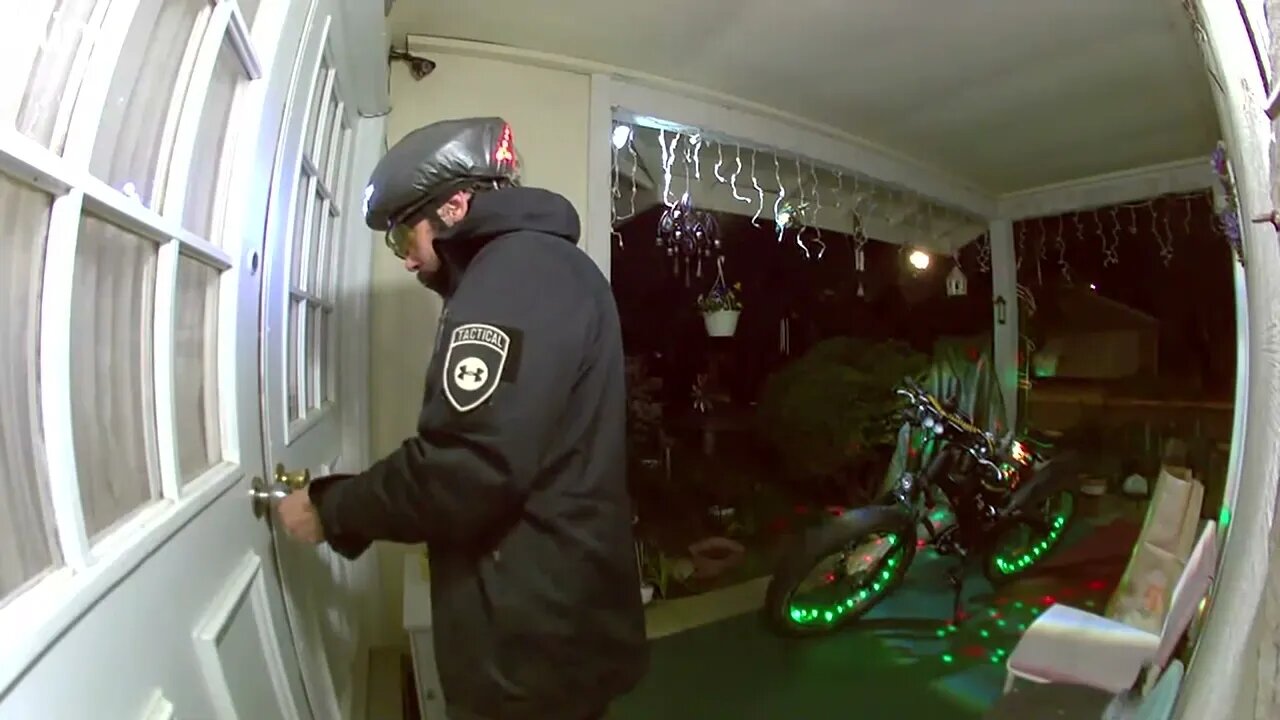NORTH_VIDEO_DOOR_BELL_2023-04-26T21_14_59-0400.mp4