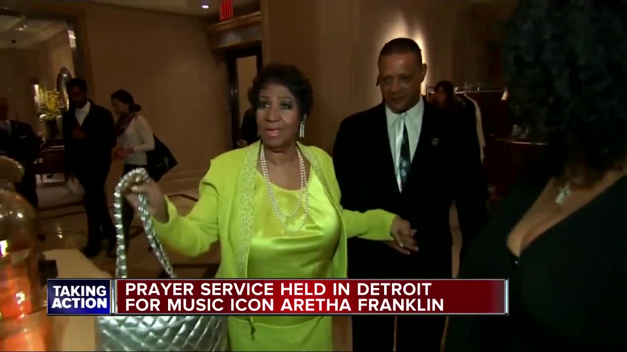 Prayer service held for Aretha Franklin on Detroit's west side