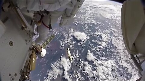 Astronaut Films Alien Craft In Orbit