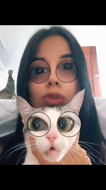 Cindy Carvalho Dancing