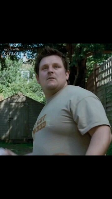 Ironmanduck in Shaun of the Dead