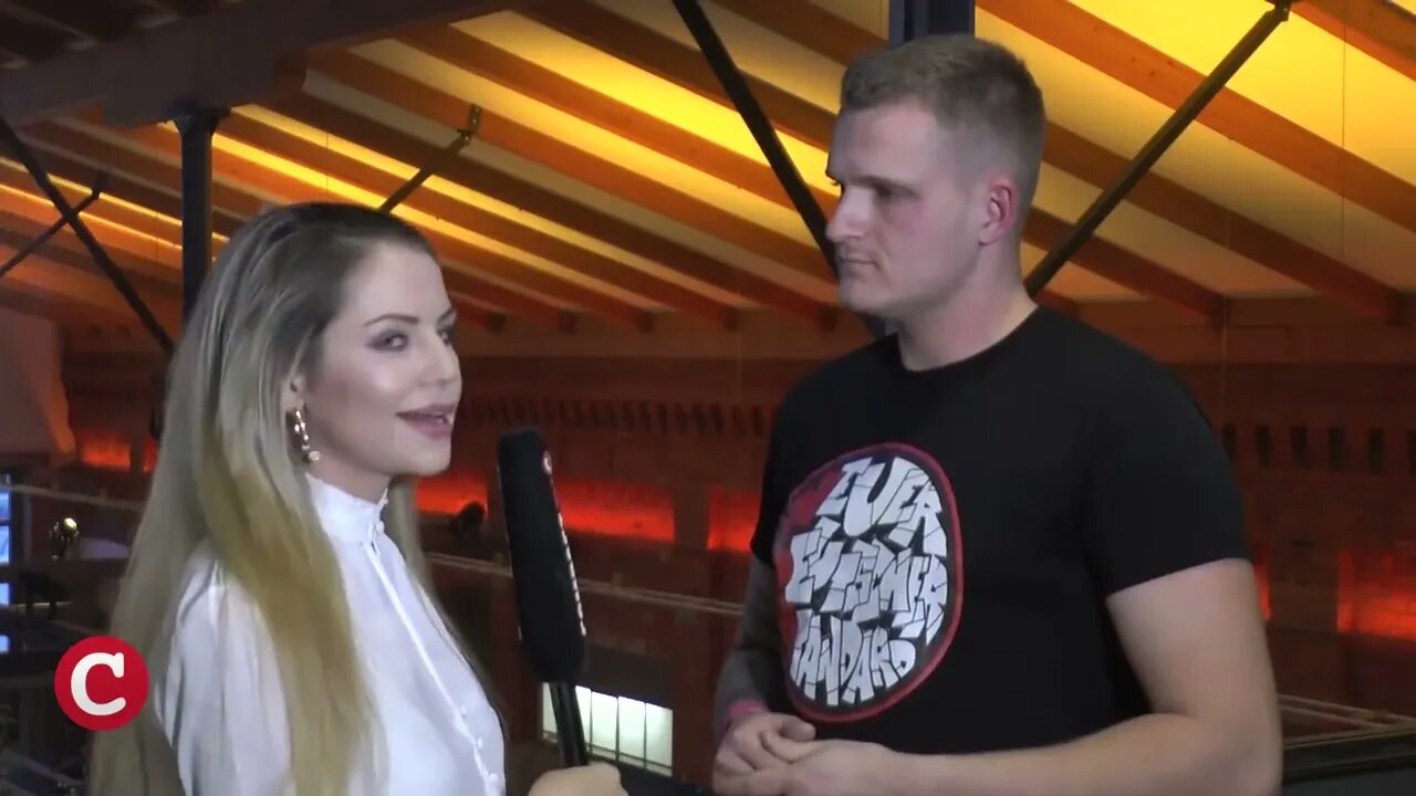 Chris Ares | Darum habe ich die Liebe zu meinem Vaterland entdeckt