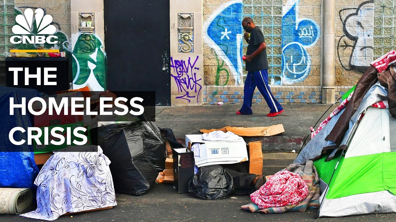 Perché gli USA non riescono a risolvere il problema dei senzatetto?Perchè gli USA vendono le armi agli altri stati e non risolvono mai i problemi di casa loro?Perchè gli USA vanno in giro per il mondo a fare le morali agli altri stati?
