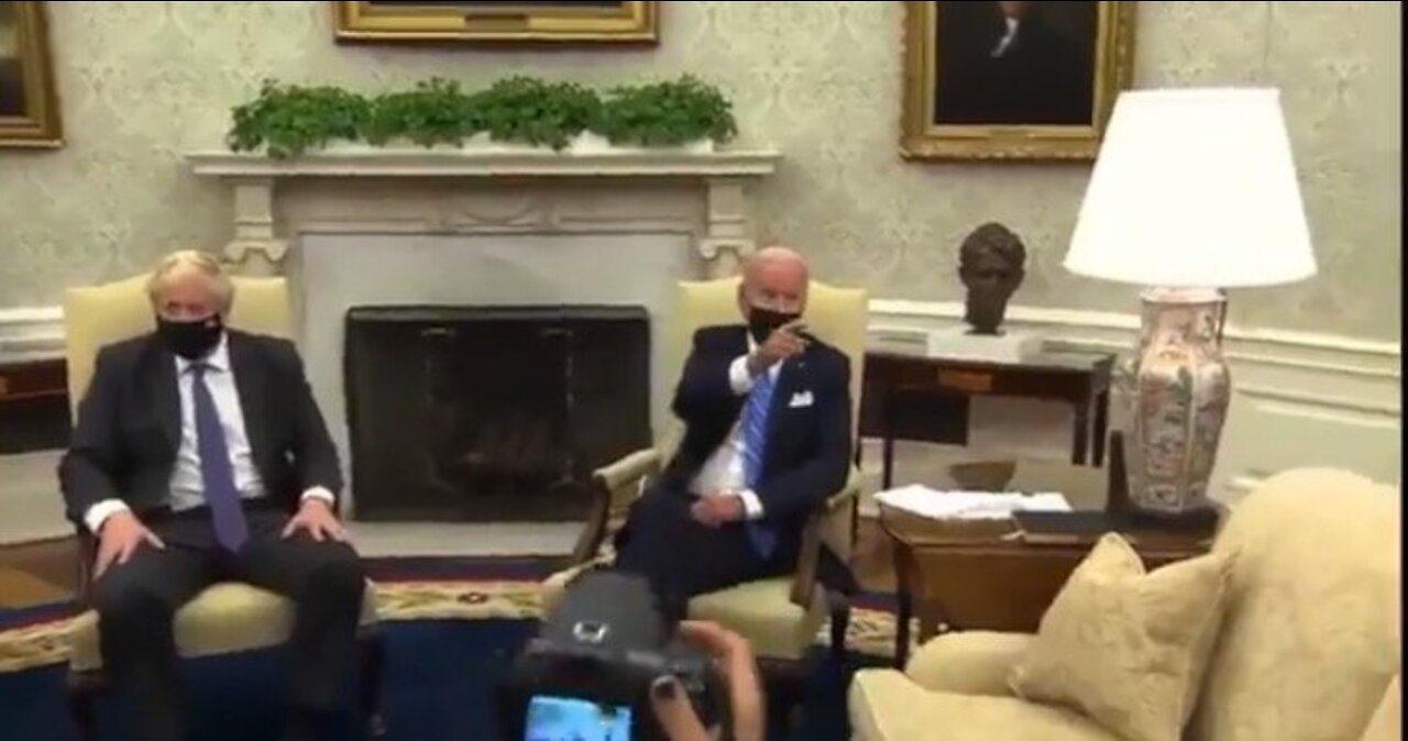 Chaotic Scene as UK PM Boris Johnson Takes Questions as Biden’s Handlers stop Reporters