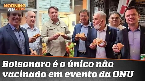 Tour Bolsonaro em NY: Pizza na calçada, bronca do prefeito, protestos e dedo meio de Queiroga