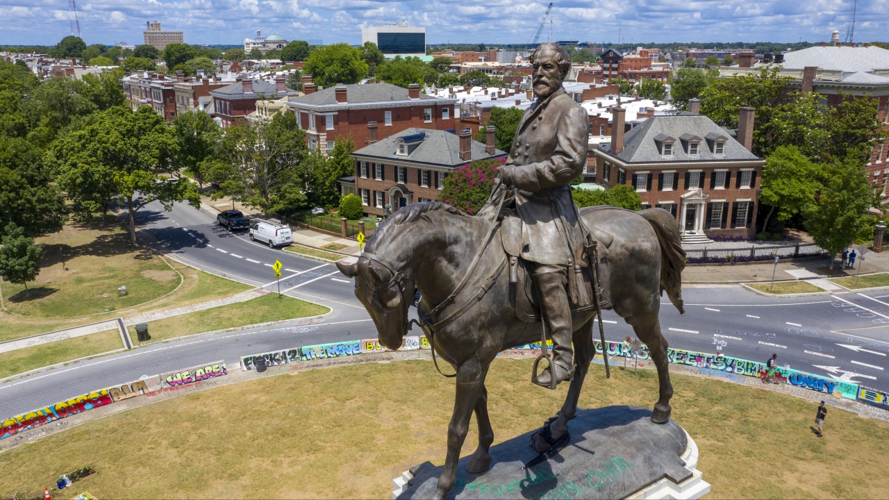 Richmond, Virginia, Robert E. Lee Statue To Stay Standing For Now