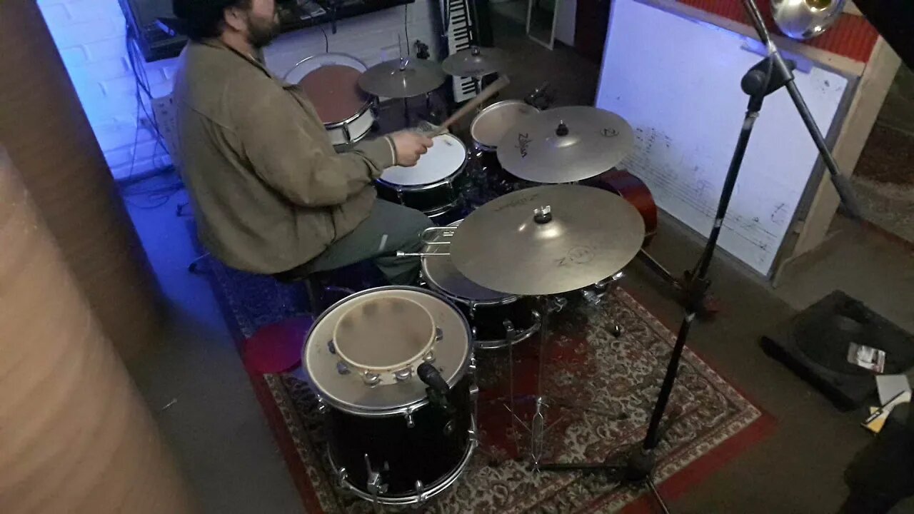 please speed up this video for jungle dnb vibes... jejej