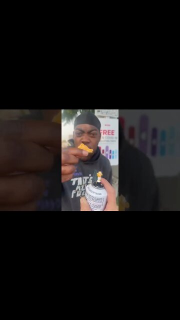 omg cheesy cracker 👀